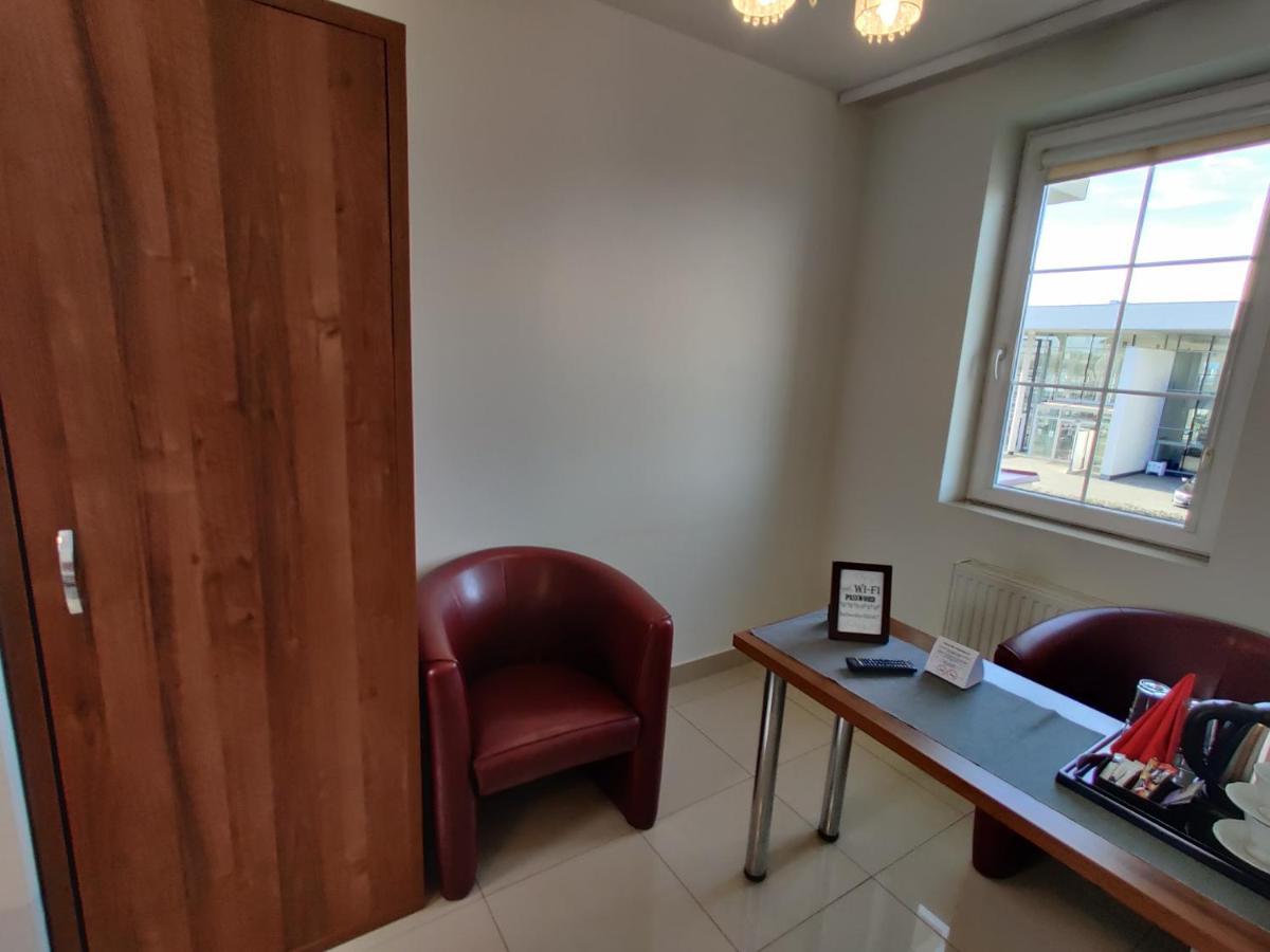 Belweder Aparthotel Porosly Luaran gambar