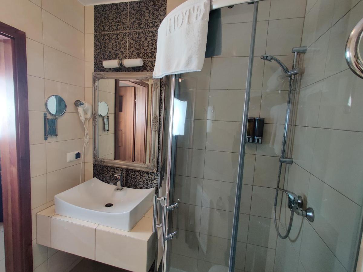 Belweder Aparthotel Porosly Luaran gambar