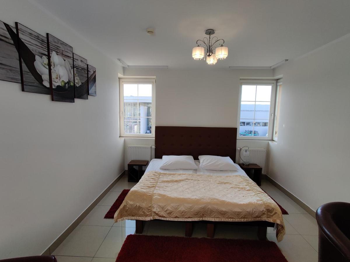 Belweder Aparthotel Porosly Luaran gambar
