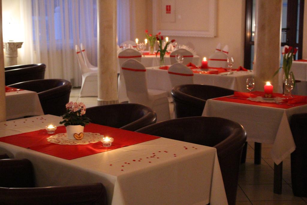 Belweder Aparthotel Porosly Luaran gambar