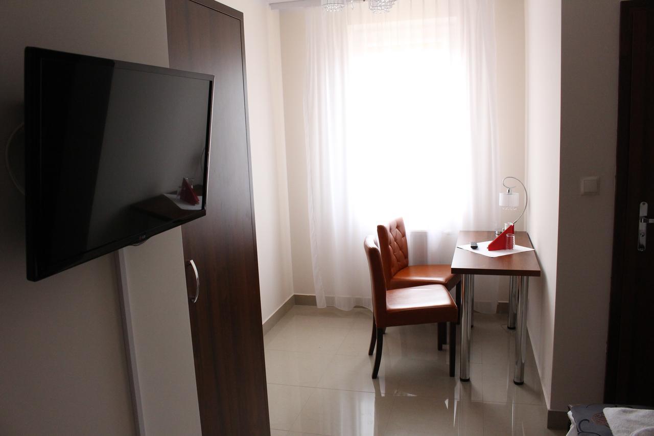 Belweder Aparthotel Porosly Luaran gambar