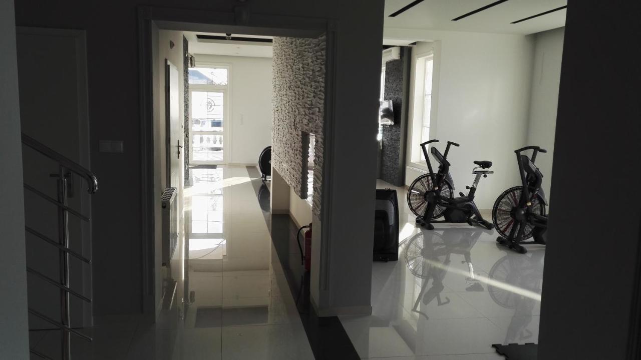 Belweder Aparthotel Porosly Luaran gambar